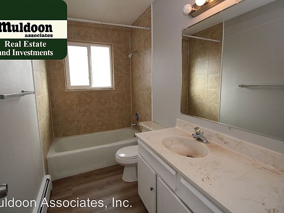 2nd image of 4725 Scenic Cir APT 1