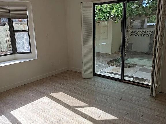 4th image of 9609 N CENTRAL Avenue