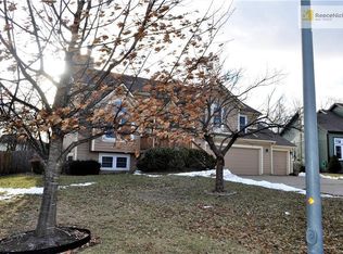 21899 S Vine St, Spring Hill, KS 66083