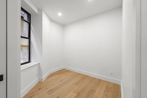 Rented by Monday Morning Management LLC | media 19