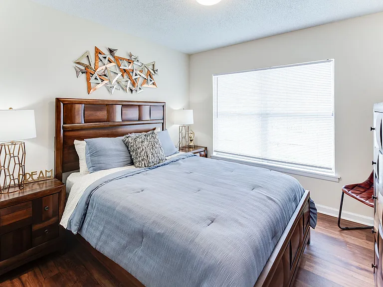 The Overlook Apartment Homes — Photo 9