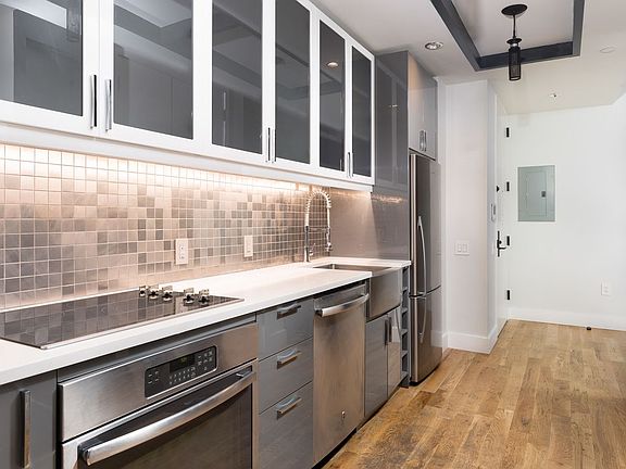2nd image of 670 Pacific St APT 302