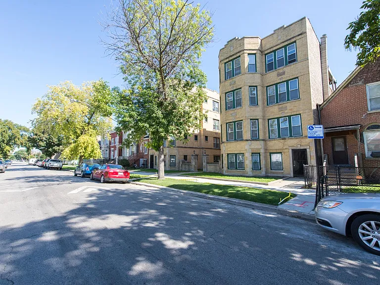 1931 S Homan — Photo 9