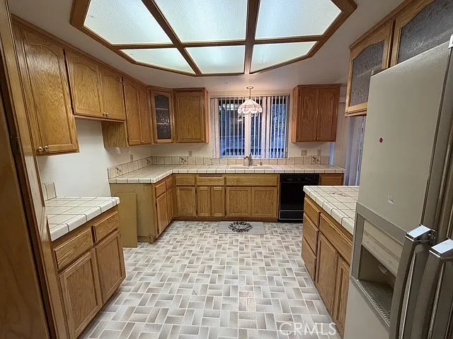 3 bed, 1868 sqft, $2,550 — Photo 4