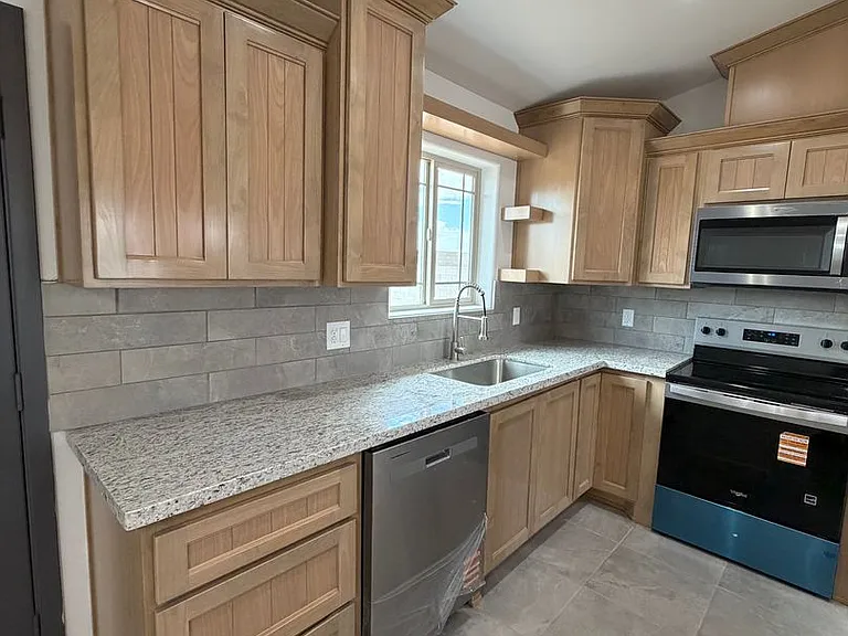 10643 E 46th Ln — Photo 9