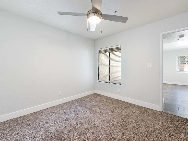 92Forty Scottsdale — Photo 13
