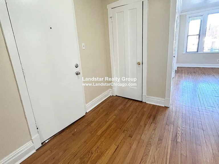 1670 W Pratt Blvd #2B — Photo 17
