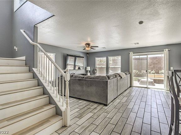 3rd image of 2705 Cedar Bird Dr