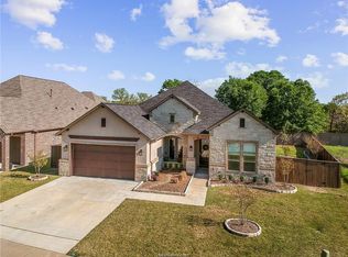 2961 Boxelder Dr, Bryan, TX 77807