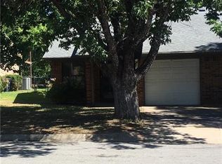 6509 Oak Forest Ct, Fort Worth, TX 76112