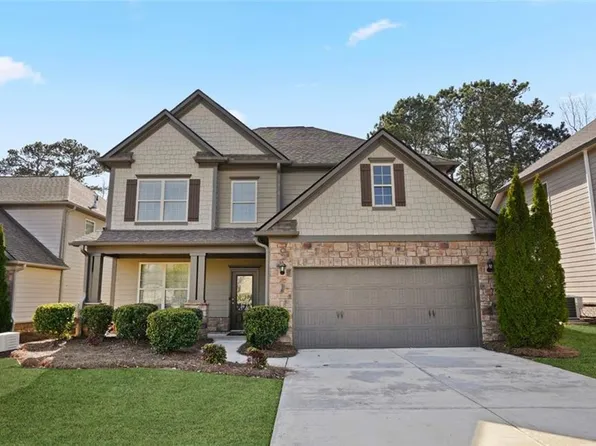 1214 Dawnview Dr, Locust Grove, GA 30248
