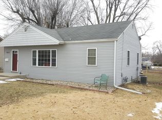 7012 Monroe Ct, Urbandale, IA 50322
