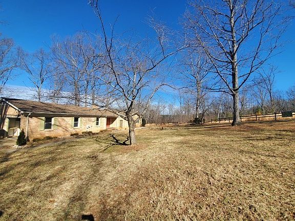 2nd image of 75 Tabor Dr