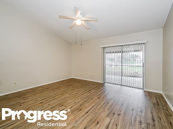 3rd image of 1708 Tarah Trace Dr
