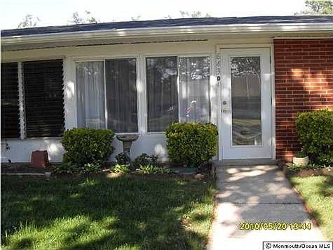 1st image of 643D Plymouth Dr