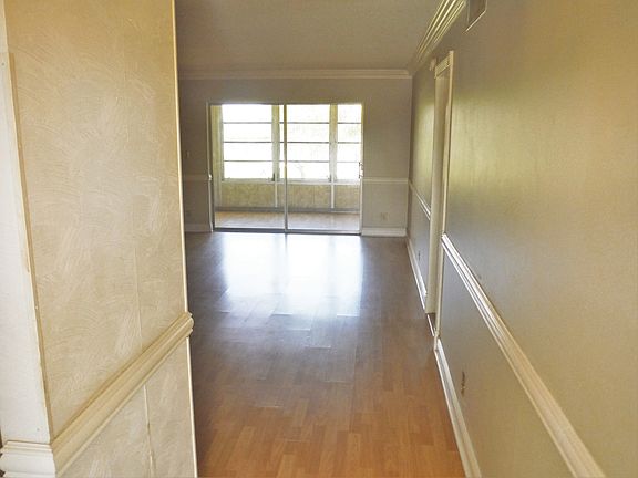 3rd image of 606 SW Natura Blvd APT 210