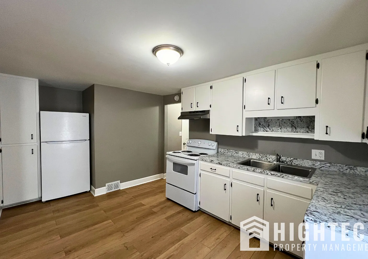 219 E Hwy — Photo 2
