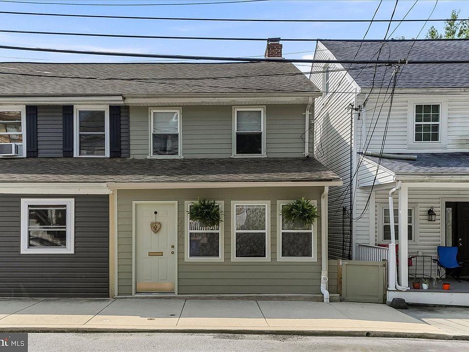 1st image of 332 Main St
