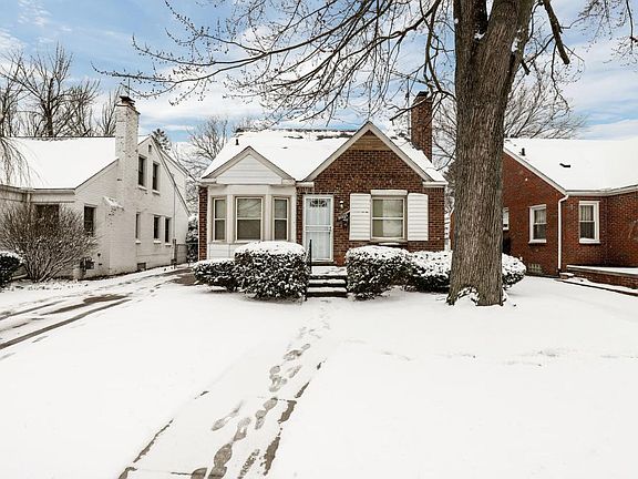 3rd image of 20886 Lochmoor St