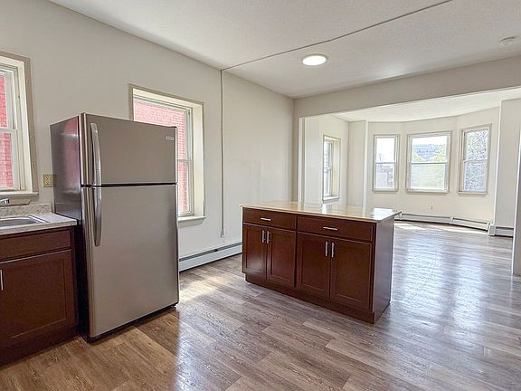 3rd image of 296 Park St APT 3E