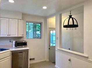 1903 Valley Stream Dr, Rockville, MD 20851