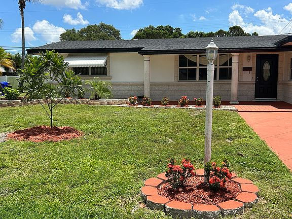 3rd image of 7820 NW 15th Ct