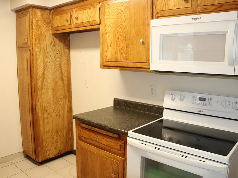 12052 Bailey St — Photo 10
