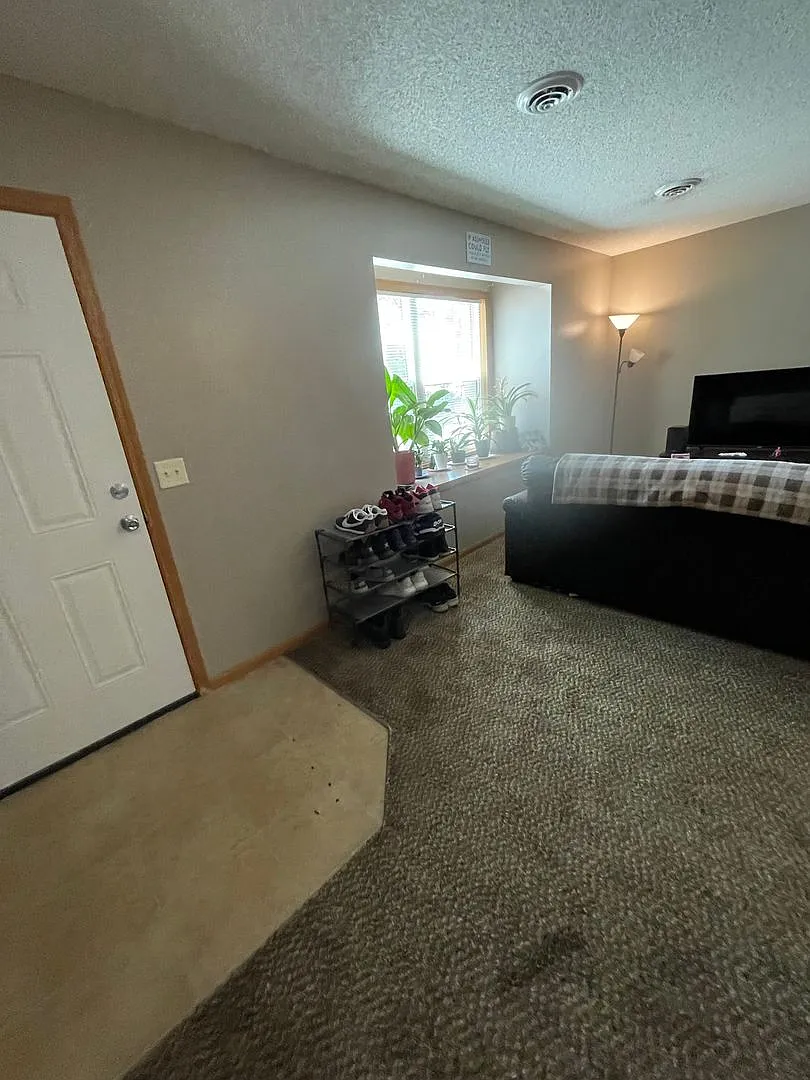 Building Photo - 2534 Candle Crest Cir