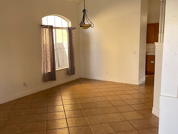 3rd image of 2131 Pecan Ct