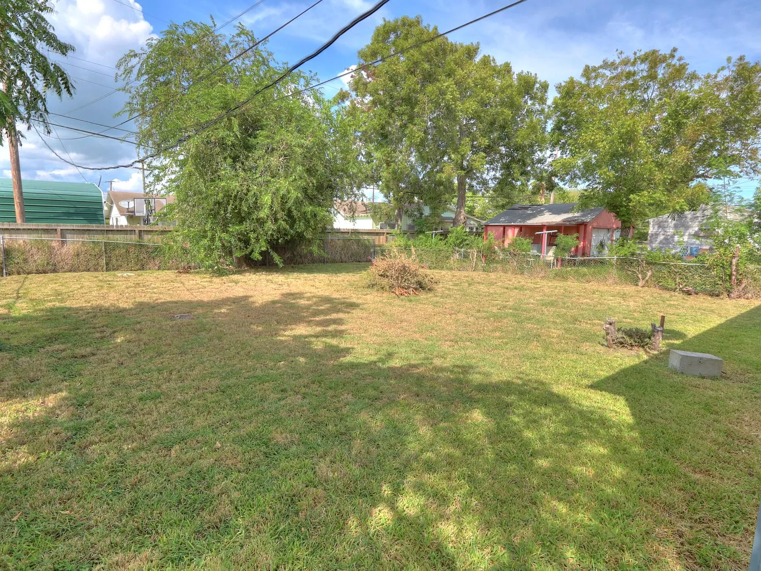1 bed, 560 sqft, $695 — Photo 2