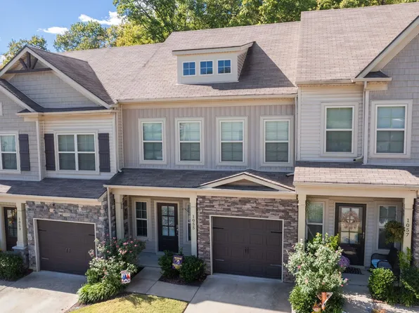 1055 Chatsworth Dr, Old Hickory, TN 37138