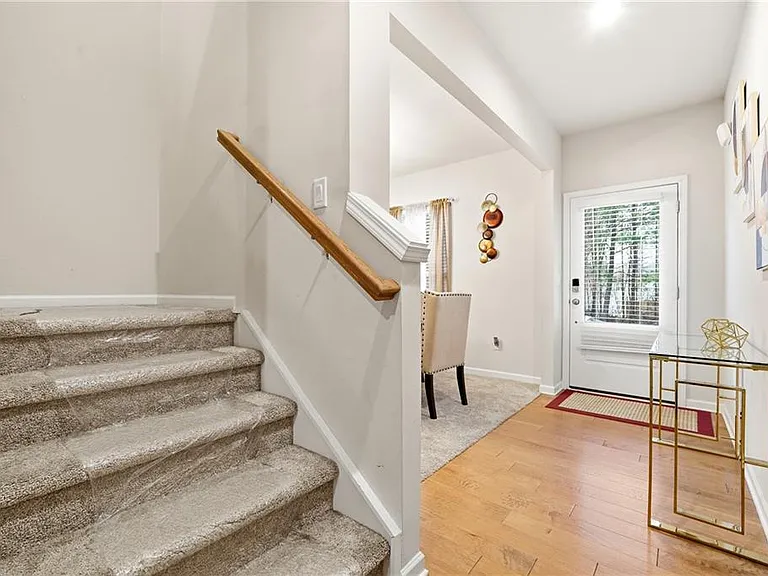 45 Woodford Dr — Photo 14