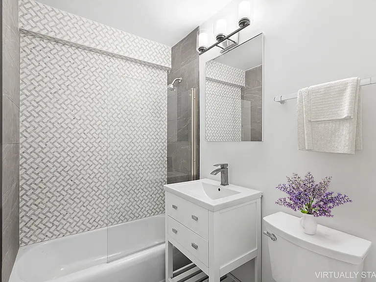330 E 33rd St #5D — Photo 6