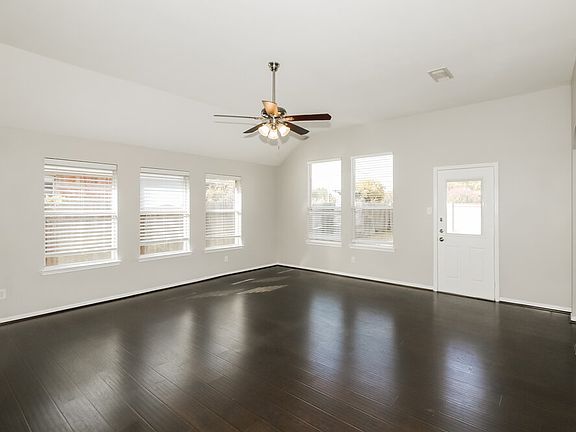 3rd image of 8011 Thorncroft Manor Ln