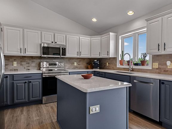 5th image of 1768 186th St
