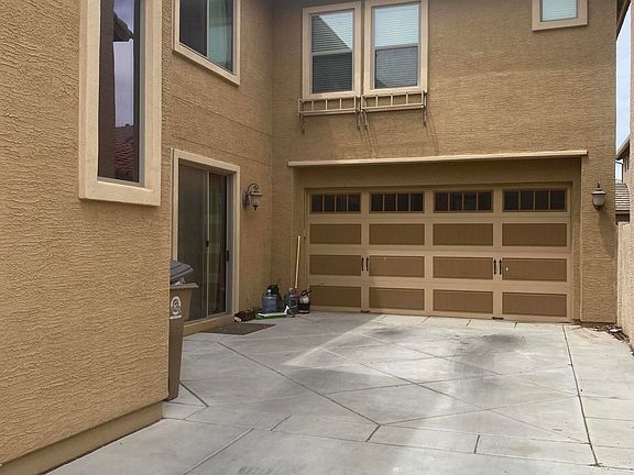 3rd image of 19058 E Swan Dr