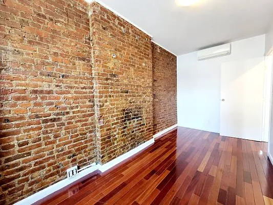 Rented by Brooklyn Property Group LLC | media 36