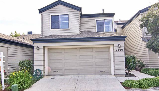 1st image of 1539 Fairway Green Cir