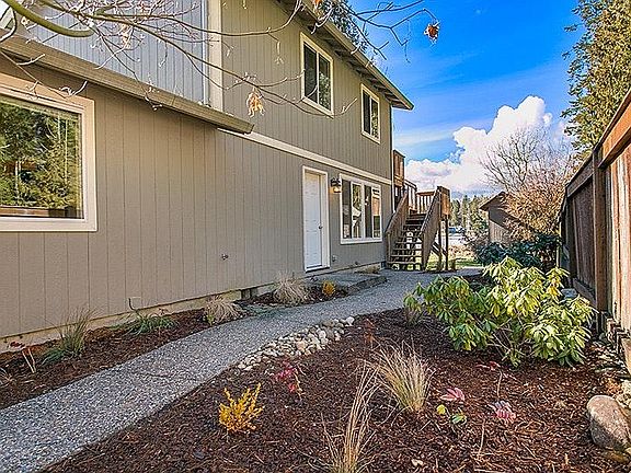 Entry Walk Way