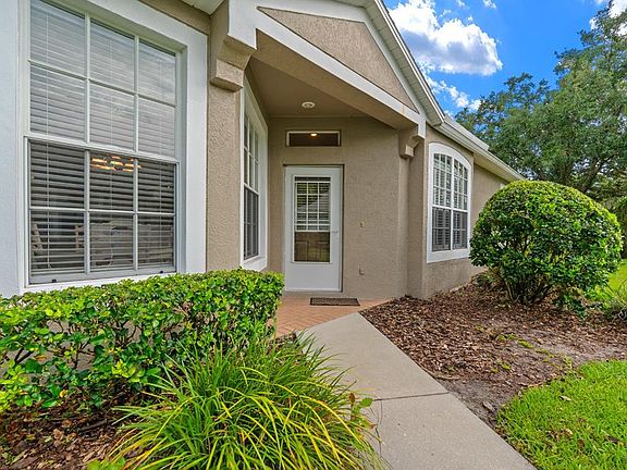 2nd image of 5731 Heronpark Pl
