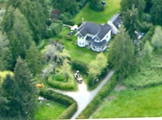 6104 Maxwelton Rd, Clinton, WA 98236