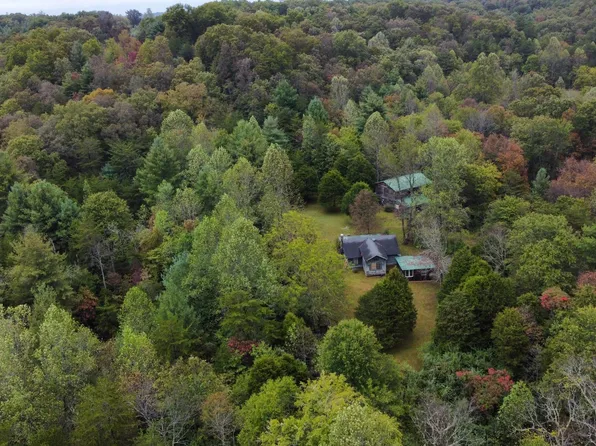 175 Young Rd, Robbins, TN 37852