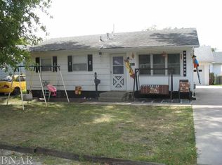 103 S Miller St, Clinton, IL 61727