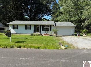 2220 W Hovekamp Rd, Paducah, KY 42003