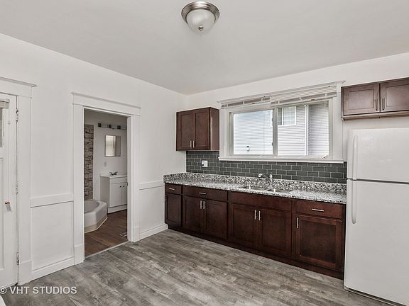 3rd image of 1106 Audrey Nixon Blvd