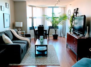 3660 N Lake Shore Dr APT 504, Chicago, IL 60613