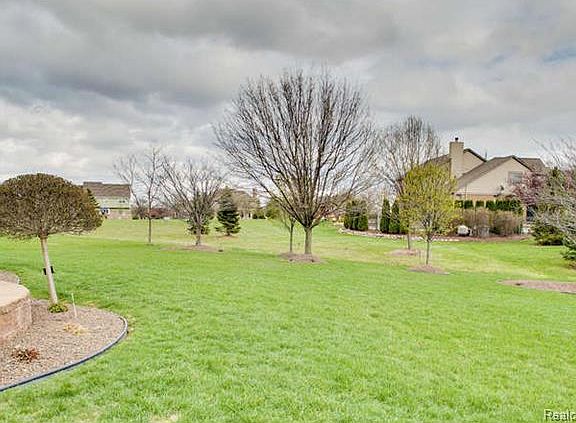 5th image of 12086 Chandler Dr