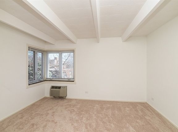 4th image of 6125 N Winchester Ave APT 2A