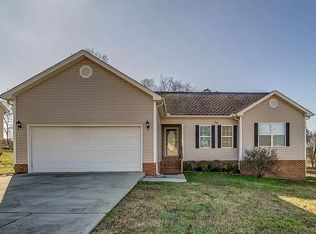 96 N Star Dr, Chatsworth, GA 30705