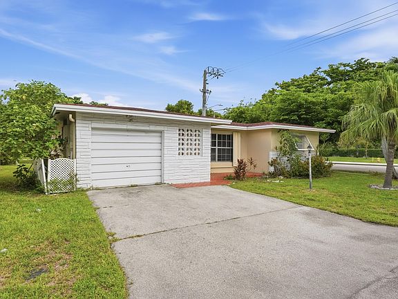 3rd image of 901 NW 48th Place